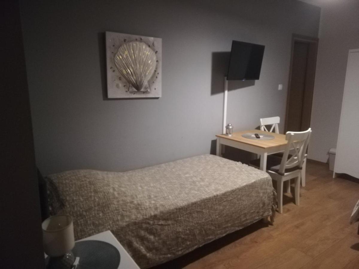 Guest House Lucija Buzin ภายนอก รูปภาพ